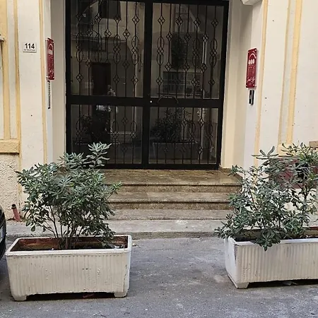 Sweet Life Aparthotel Palermo